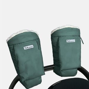 7 A.M. Enfant Pine Green Stroller Mittens